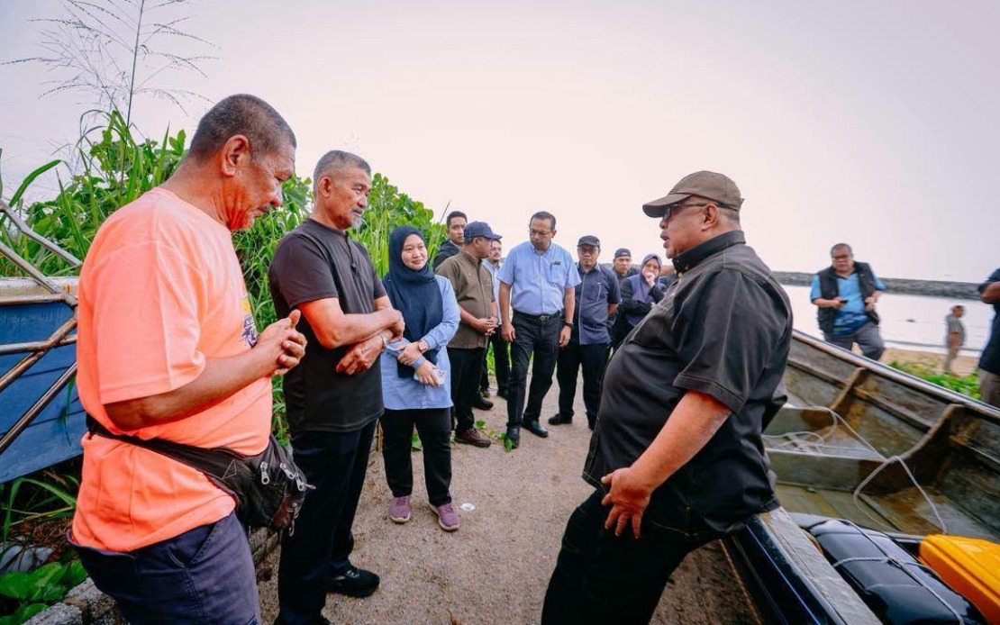 Melaka Government Orders Urgent Action to Address Fishing Community Challenges in Tanjung Bidara