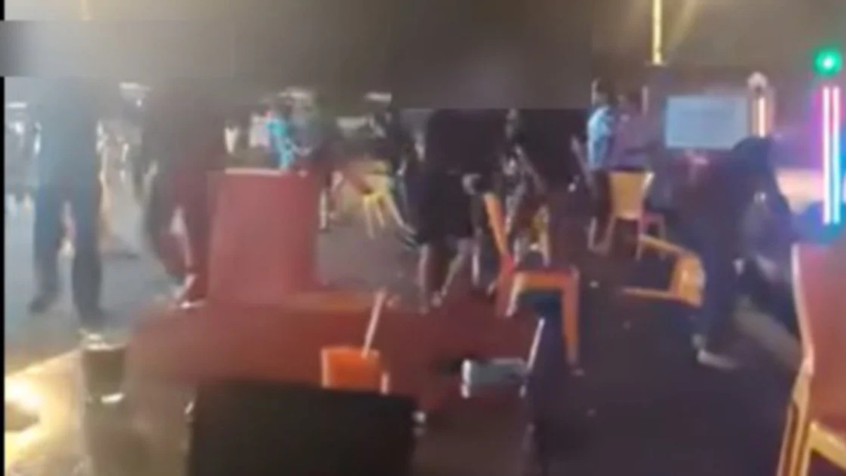 Four arrested after violent melee erupts in Kulai restaurant