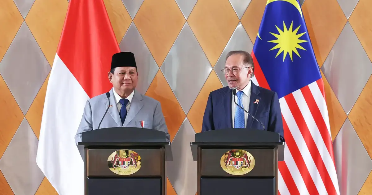 Anwar Urges Prabowo to Resolve Felda's RM2 Billion Eagle High Investment Crisis