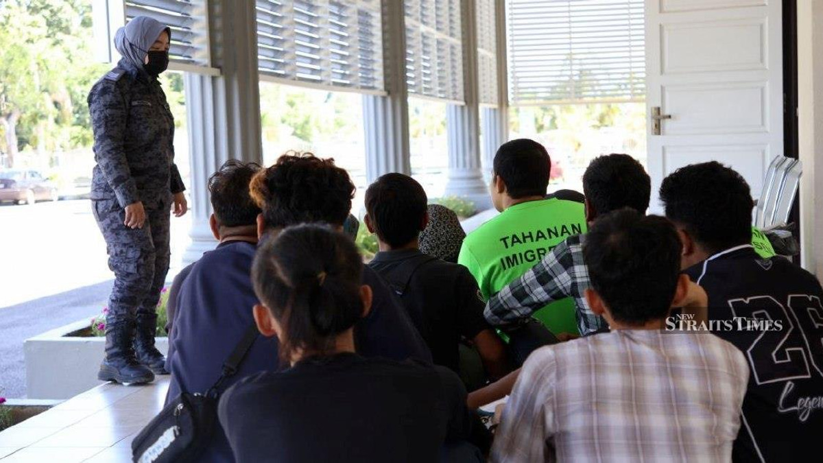 10 Undocumented Migrants Face Charges Over Illegal Entry and Overstaying in Pasir Mas