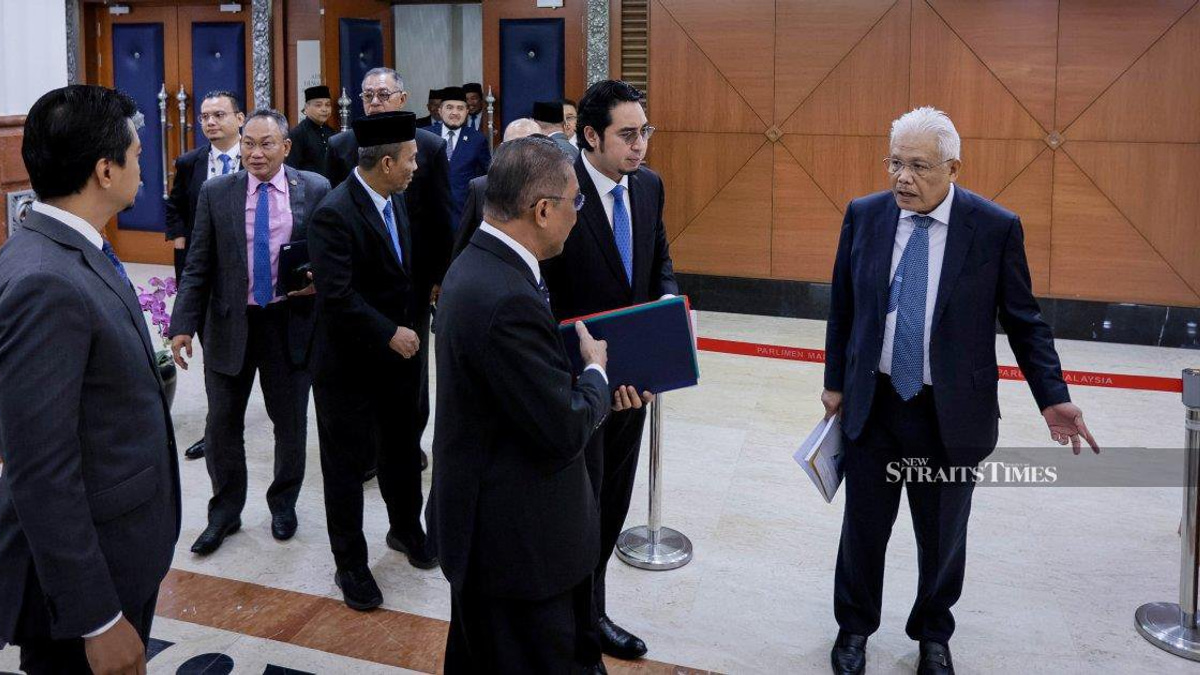 When Opposition Exits Parliament: The Strategic Gamble of Walkouts in Malaysian Politics