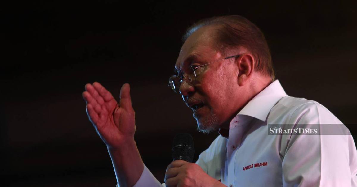 PM Anwar vows zero tolerance for those who betray public trust