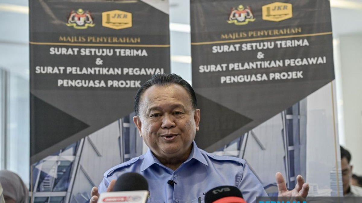 JKR Projects Must Balance Speed, Cost and Quality, Says Works Minister Nanta