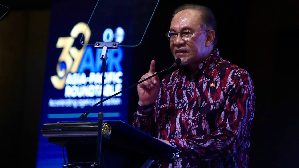 Malaysia Will Stay Independent in Global Affairs, Anwar Affirms