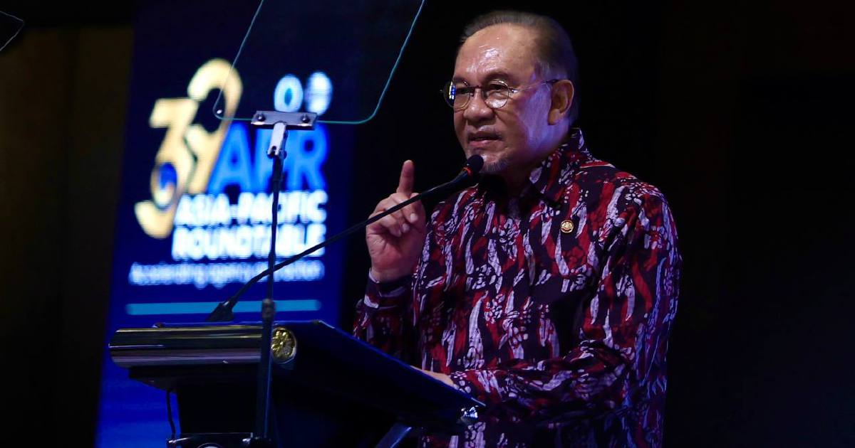 Malaysia Will Stay Independent in Global Affairs, Anwar Affirms