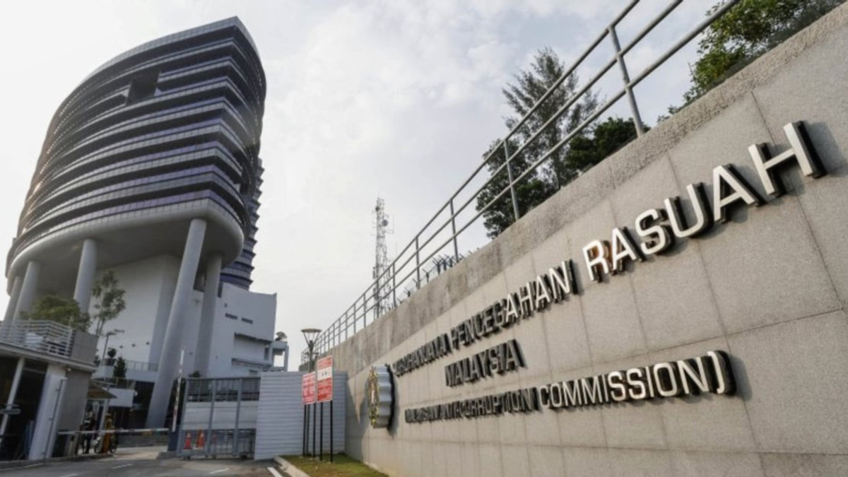 Anti-Corruption Investigators Visit KWAP Over RM200 Million eFishery Investment Loss