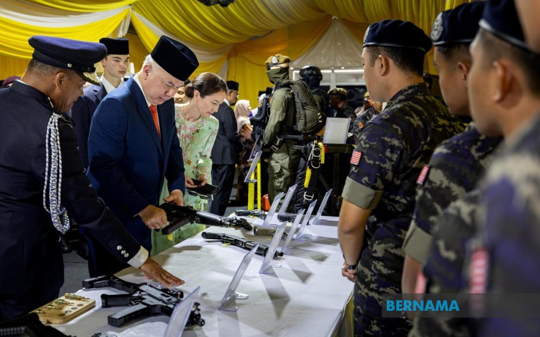 Sultan Nazrin Shah Opens New 69 Commando Training Base in Perak