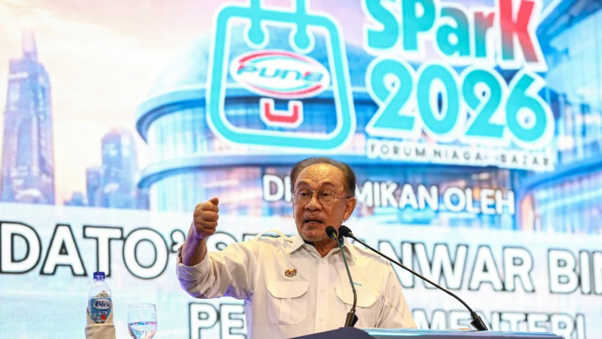 Anwar Calls for Merit-Based Approach to Bumiputera Business Financing, Warns Against Political Cronyism