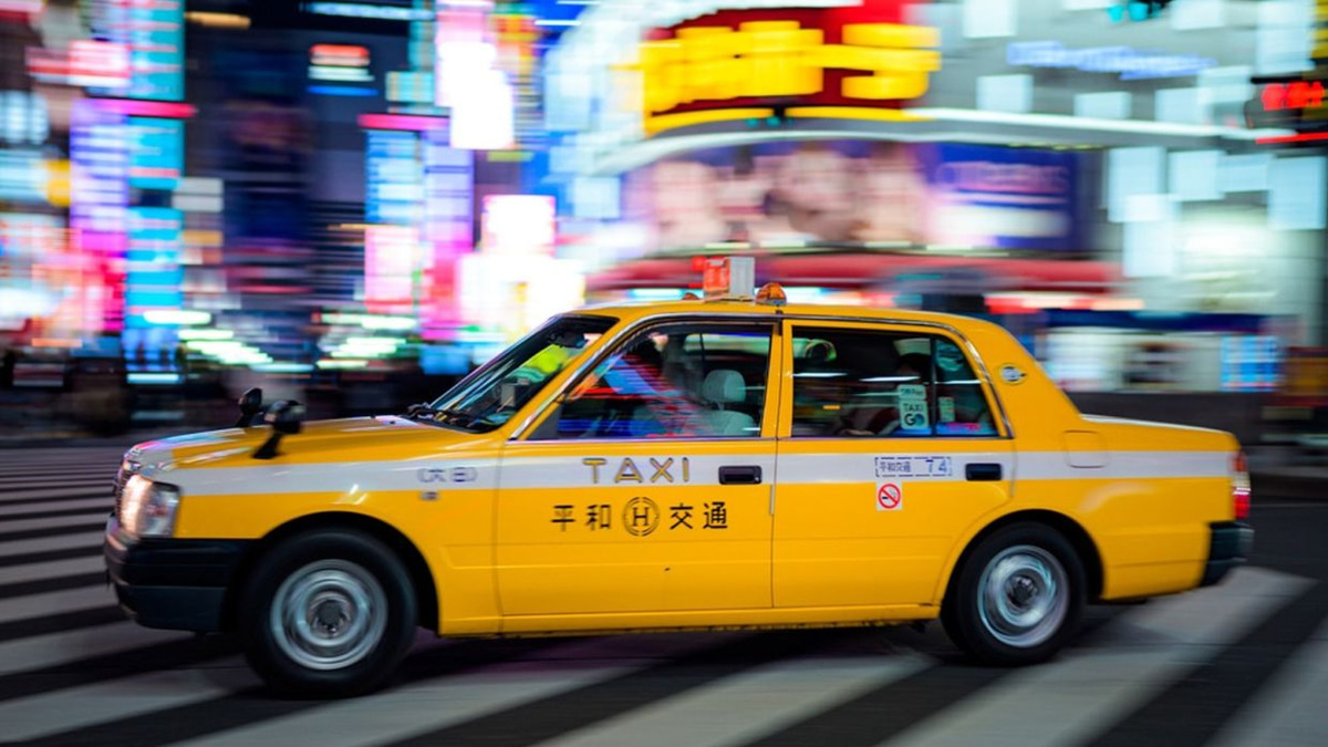 Chinese operator arrested in Tokyo for running unlicensed taxi scheme targeting tourists