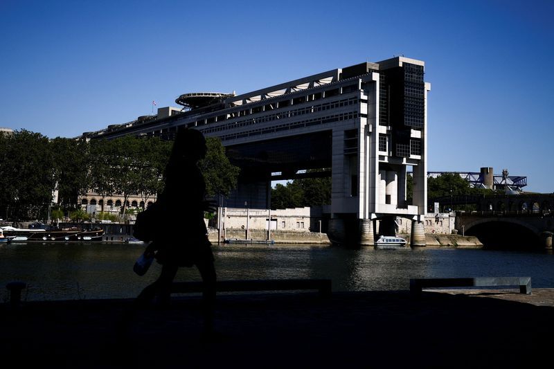 French Finance Ministry confirms major data breach affecting hundreds of thousands of taxpayers