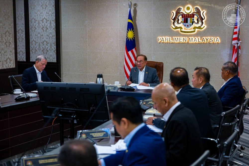 Anwar Mobilises Government to Shield Malaysia from Super El Niño Food Crisis