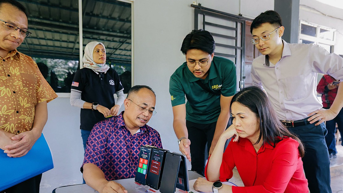 New Telecom Tower to Resolve Connectivity Crisis in Kampung Seberang Gajah