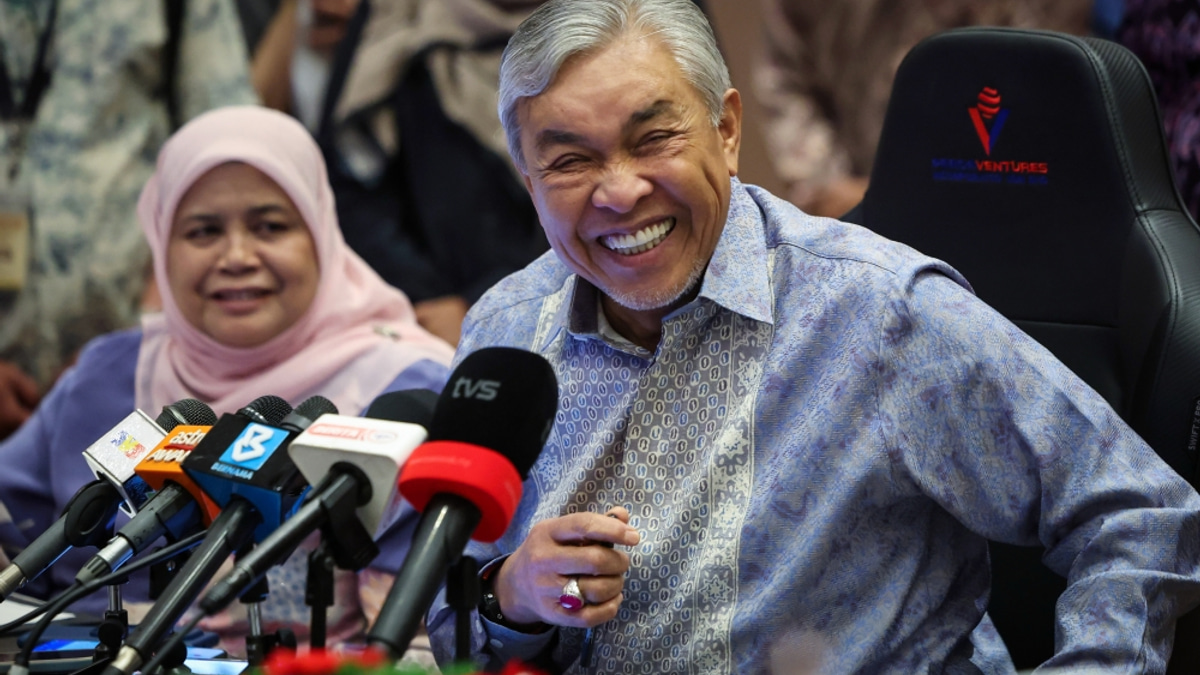 Zahid Reaffirms BN's Commitment to Unity Government Through End of Parliamentary Term