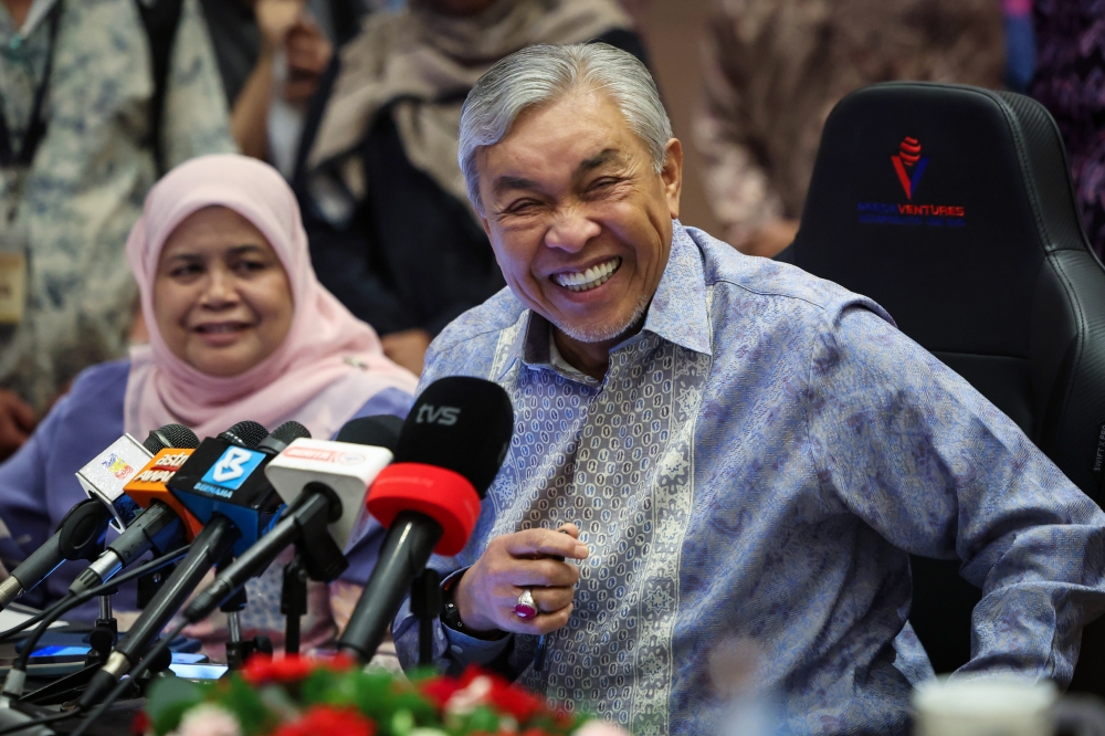 Zahid Reaffirms BN's Commitment to Unity Government Through End of Parliamentary Term