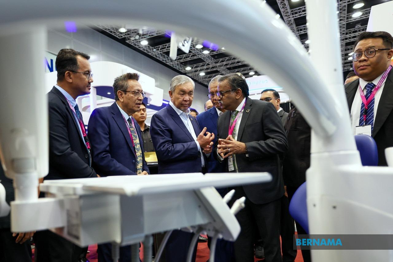 Malaysia Targets RM50 Billion Medical Device Exports by 2030, Deputy PM Zahid Announces