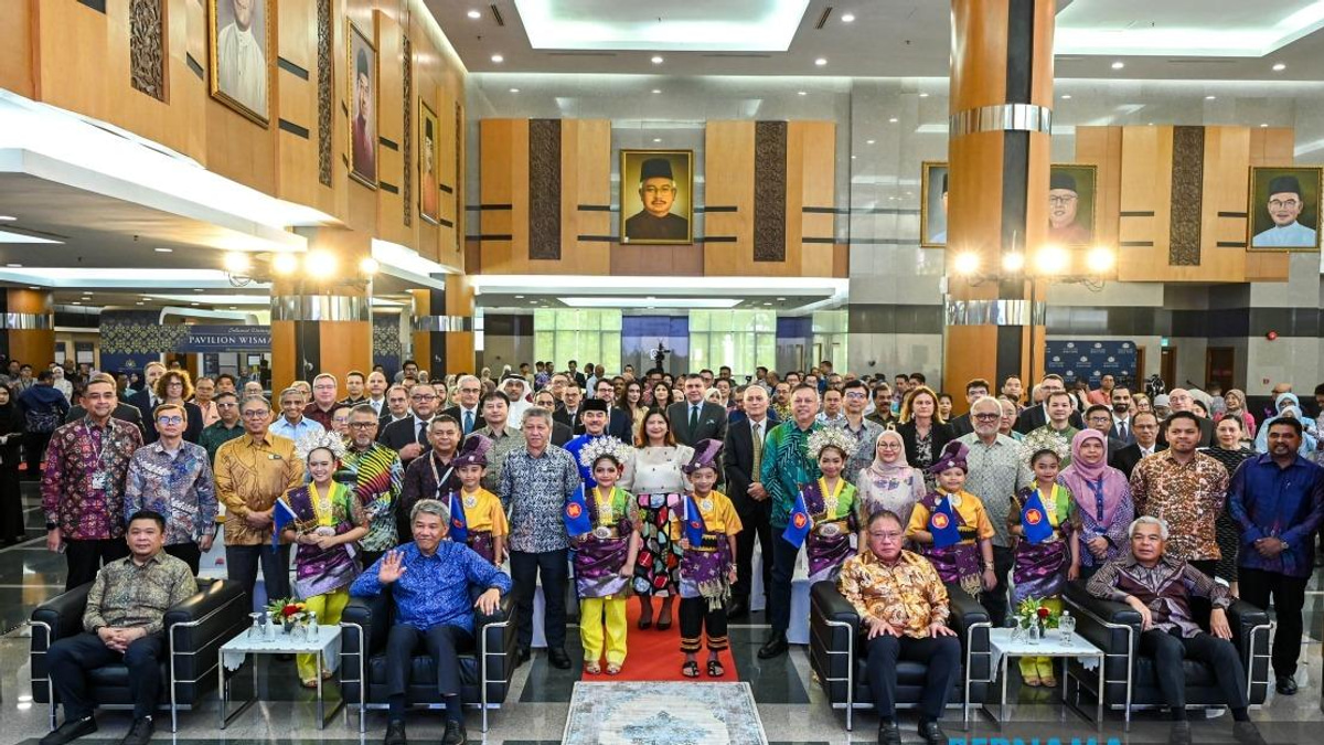 Malaysia Celebrates 59 Years as ASEAN Founding Member, Reaffirms Regional Solidarity