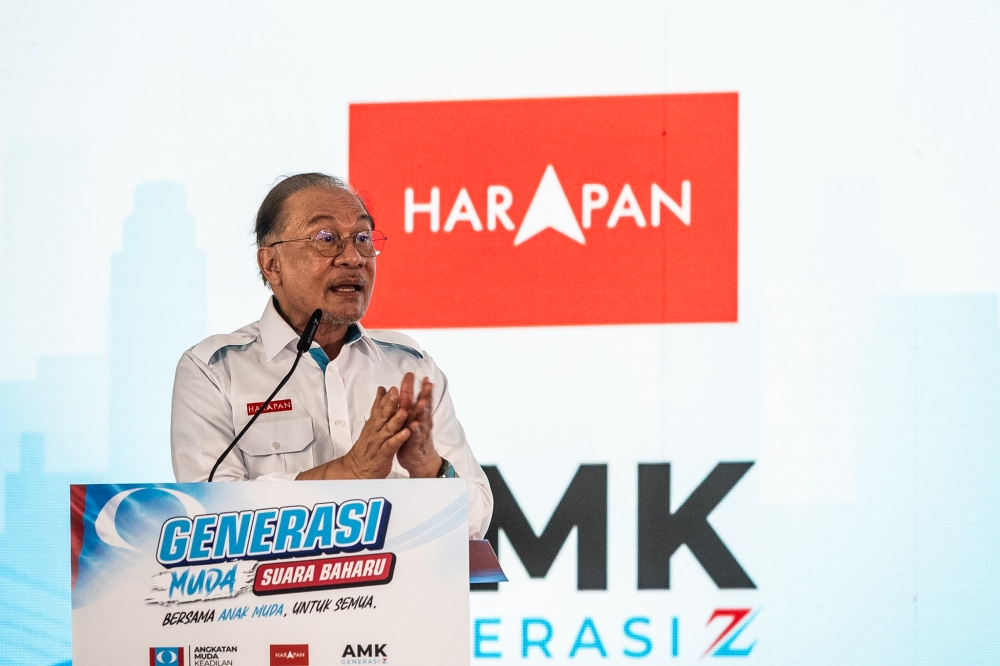 Anwar Links Federal Development Funds to Political Backing, Signals Shift in PJ and Subang Allocations