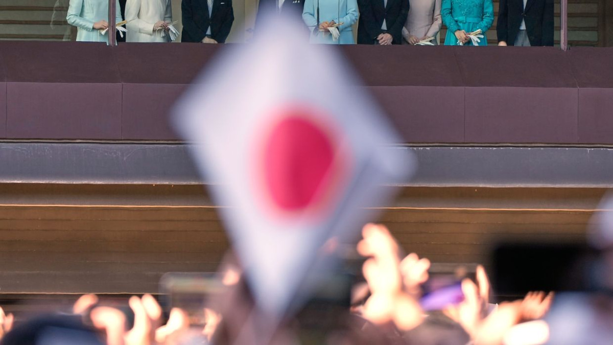 Japan Tightens Imperial Rules While Rejecting Female Succession Despite Public Support