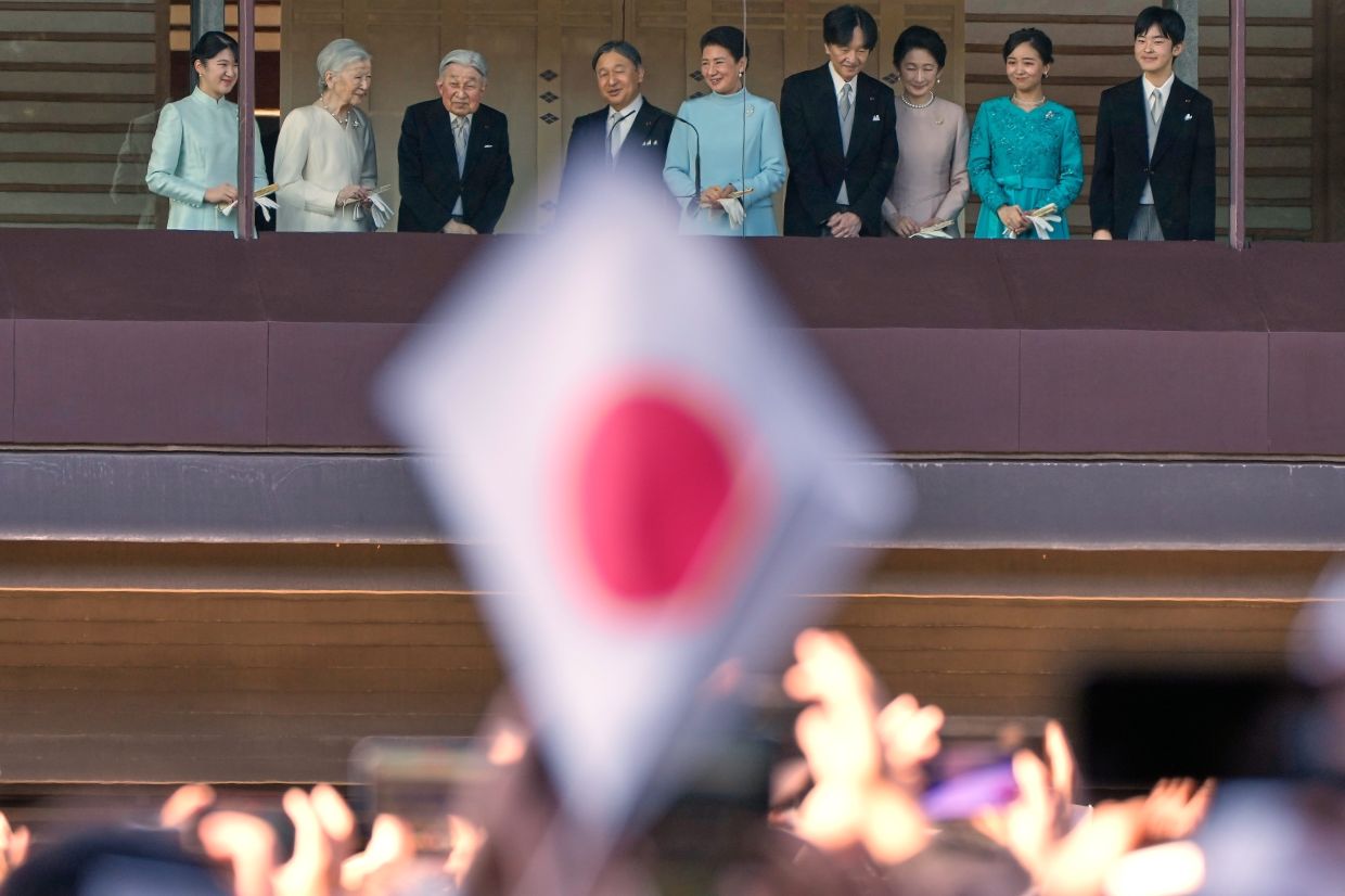 Japan Tightens Imperial Rules While Rejecting Female Succession Despite Public Support