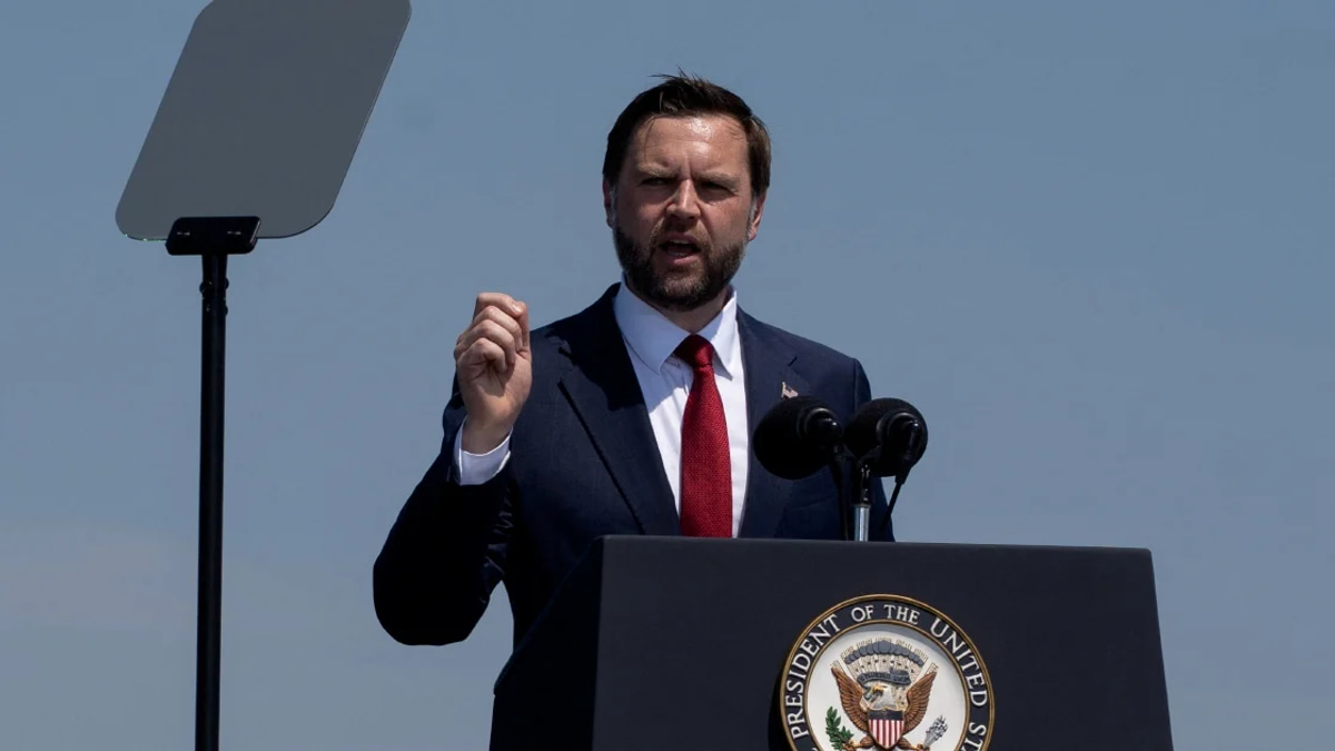 US Vice President Vance Says Britain Needs New Leadership to Deliver Change