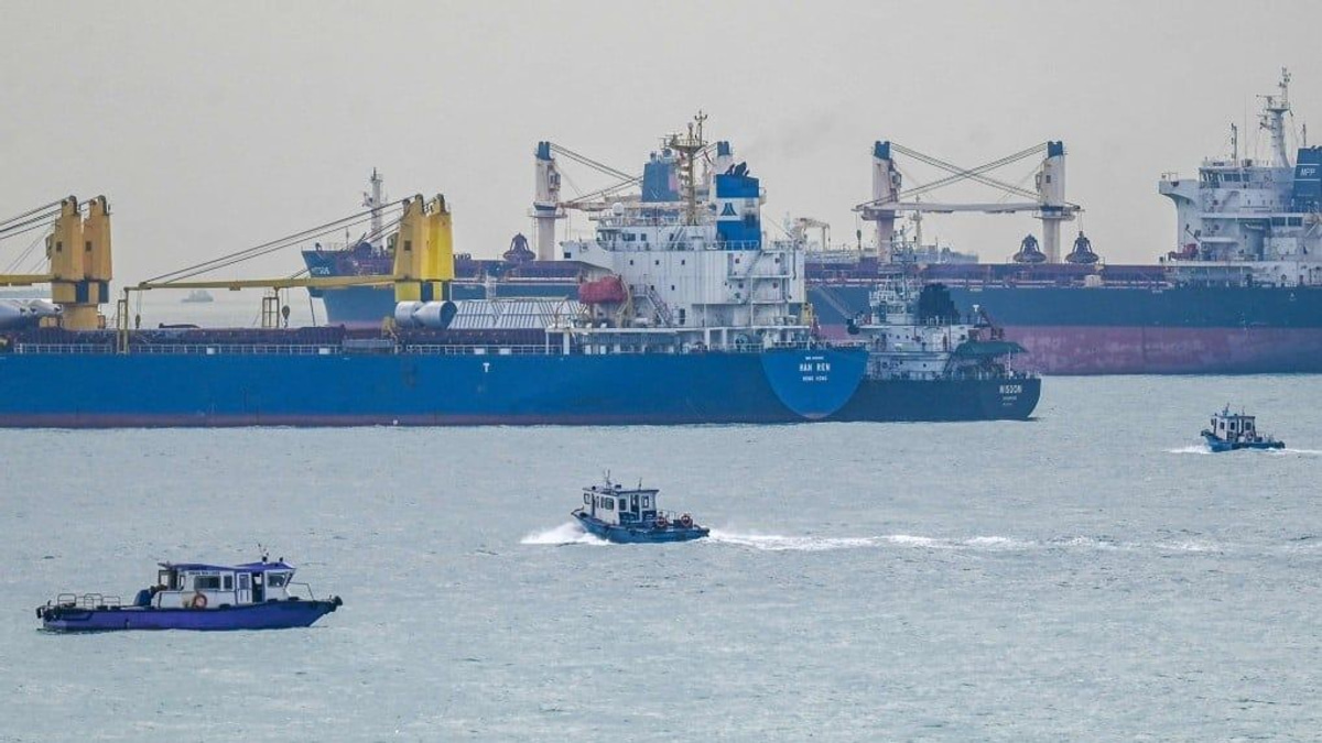 Indonesia and Singapore Strengthen Commitment to Malacca Strait Security