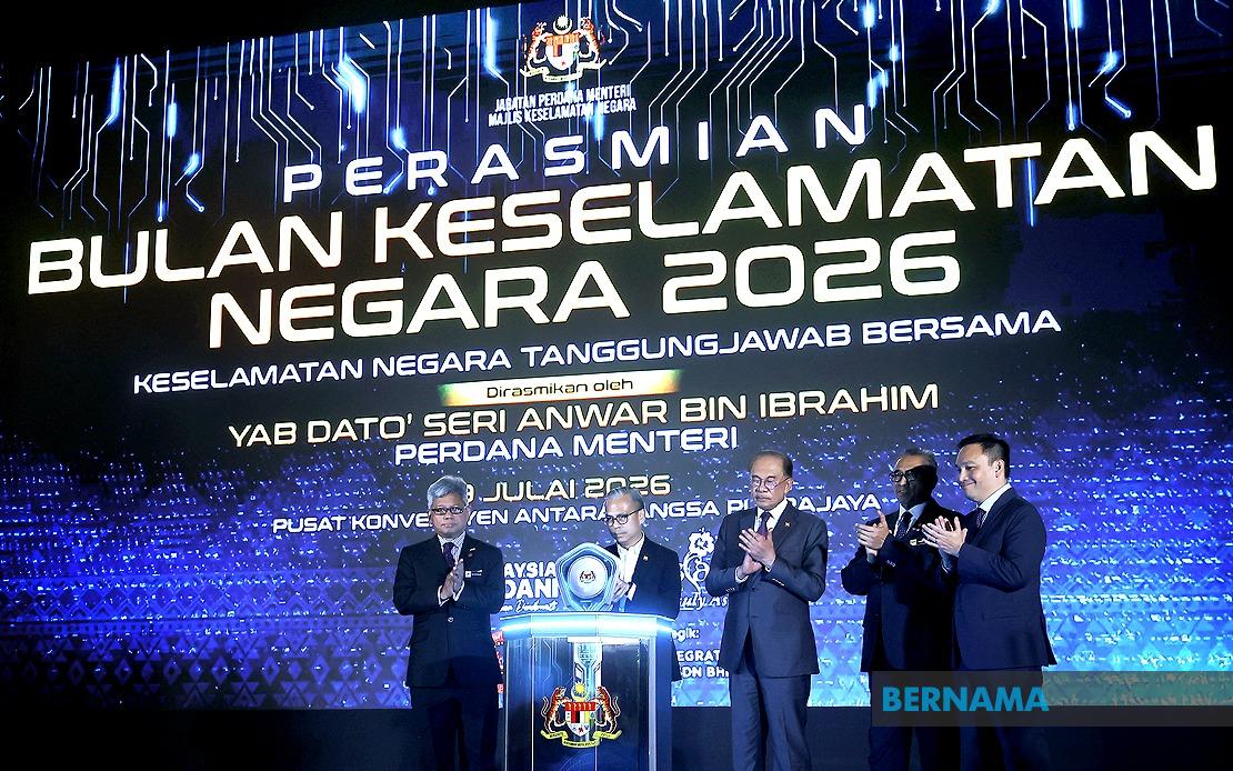 PM Anwar Warns Against Divisive Identity Politics as Security Threats Mount