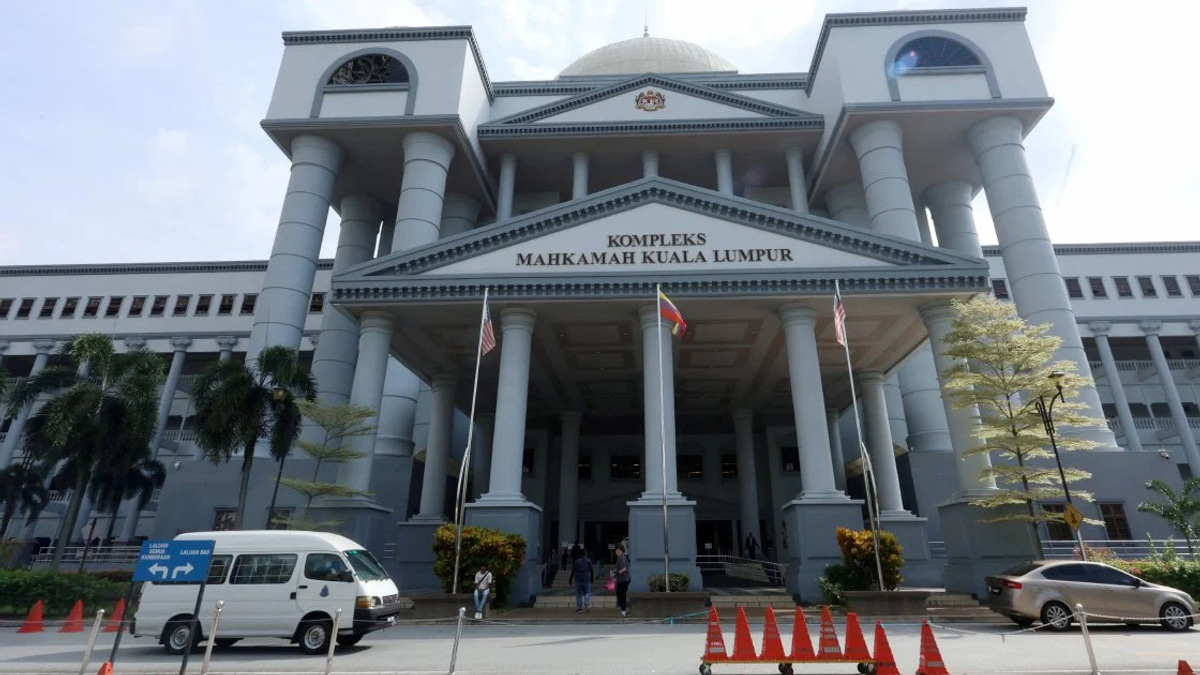 Statutory Body CEO Faces Seven Corruption Charges Over RM1 Million Sports Facility Bribes