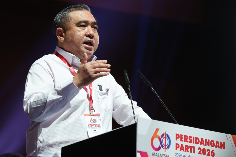 DAP gives Anwar full backing on AUKU abolition but pushes for wider reforms, Loke says