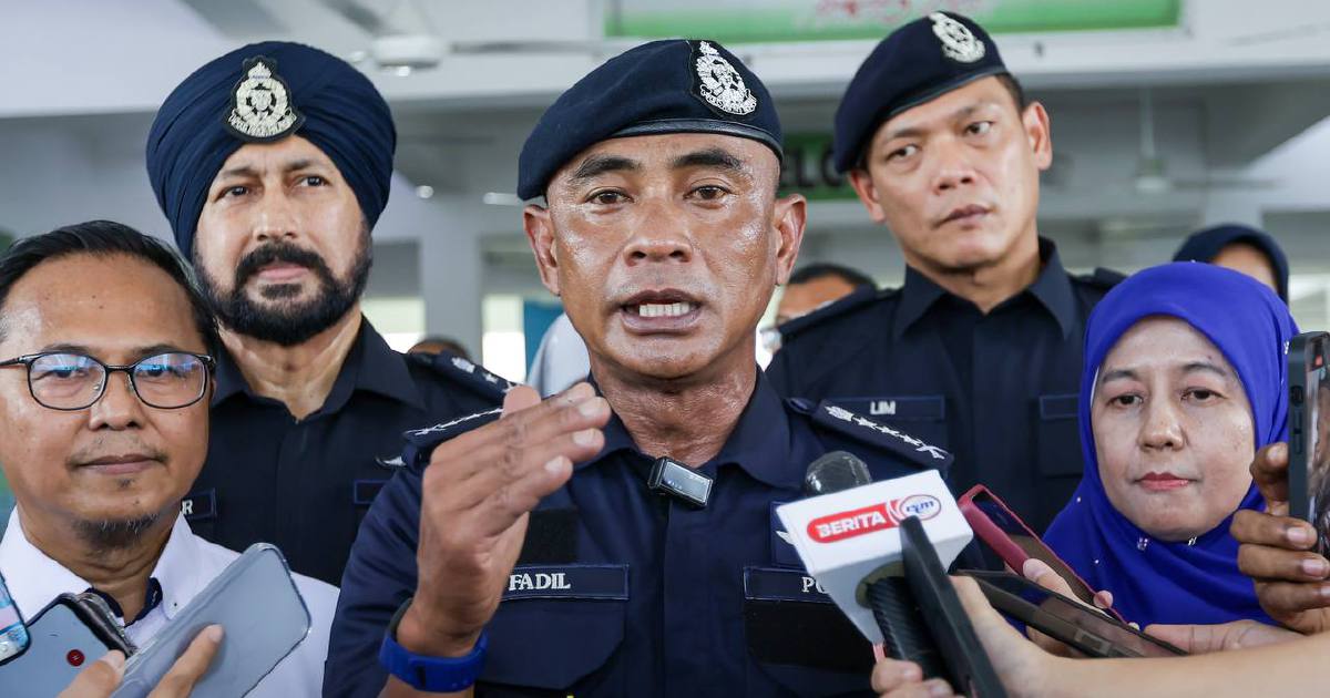 Parking lot dispute erupts into brawl at Cheras mall; 12 held for questioning
