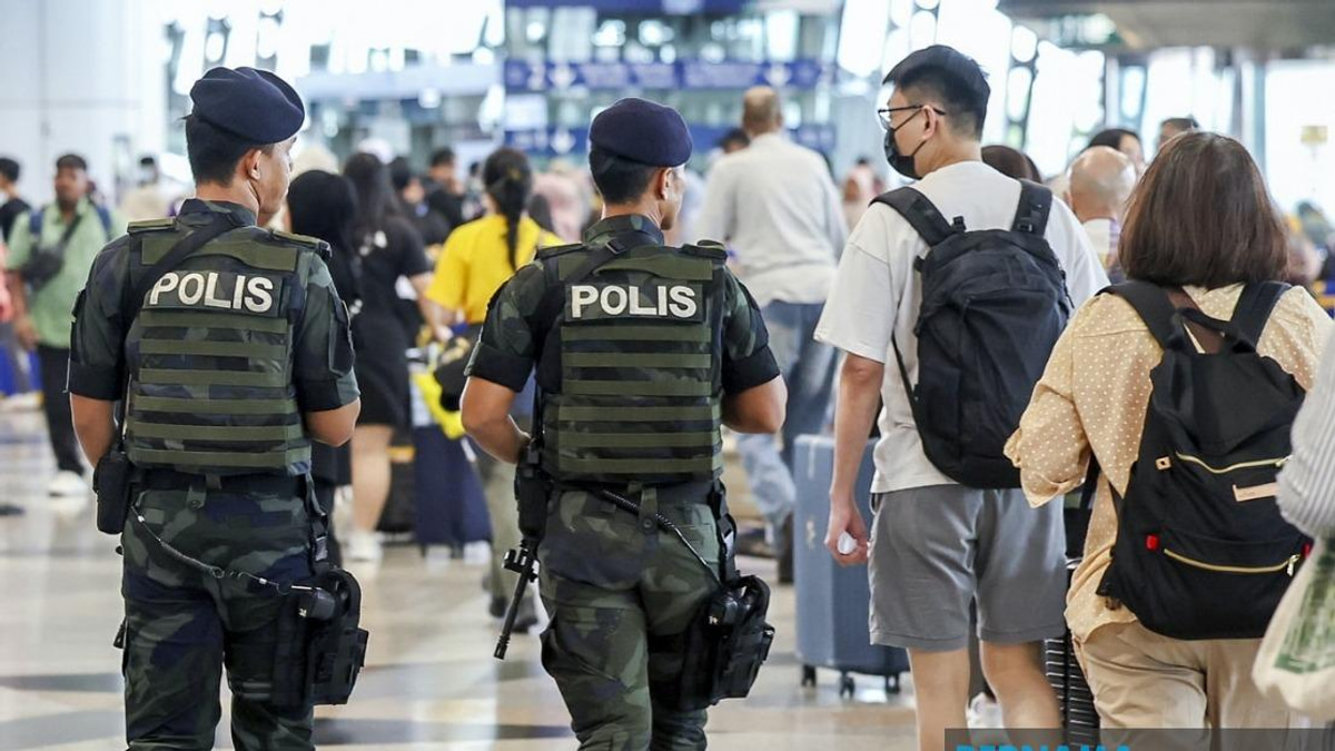Malaysia To Deploy Police Officers With Airport Security Unit Following Pilot Drug Arrest
