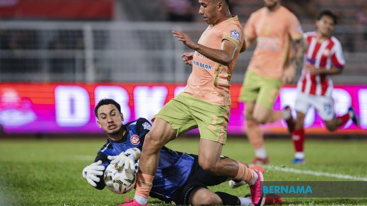KL City's Crisis: Coach Dollah Faces First Career Calamity as Team Fielded with Just 10 Players