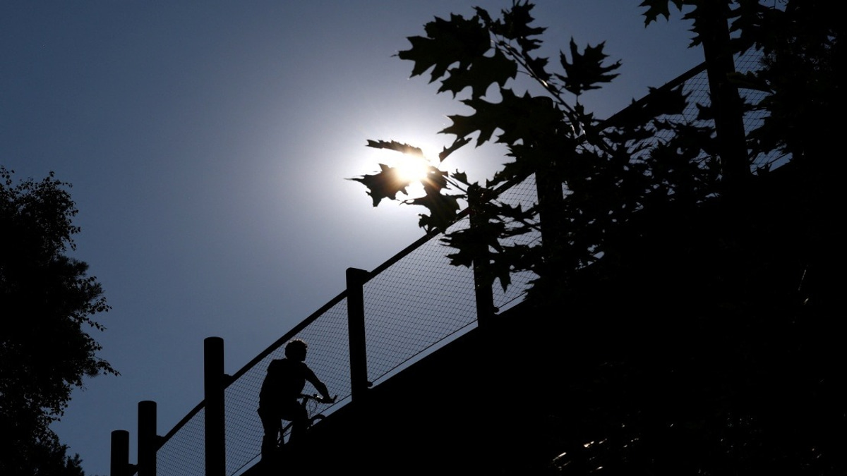 South Korea's Heat Death Toll Climbs to 21 as Extreme Temperatures Persist