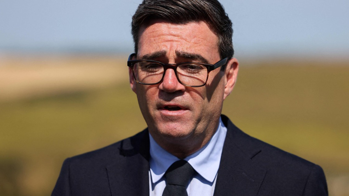 UK to Examine Epstein's Activities in Britain as PM Burnham Weighs Public Inquiry