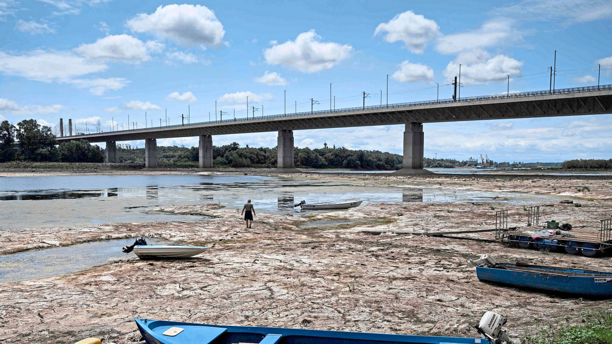 Danube's Dangerous Decline: How Europe's Drought Crisis Is Reshaping a Continent