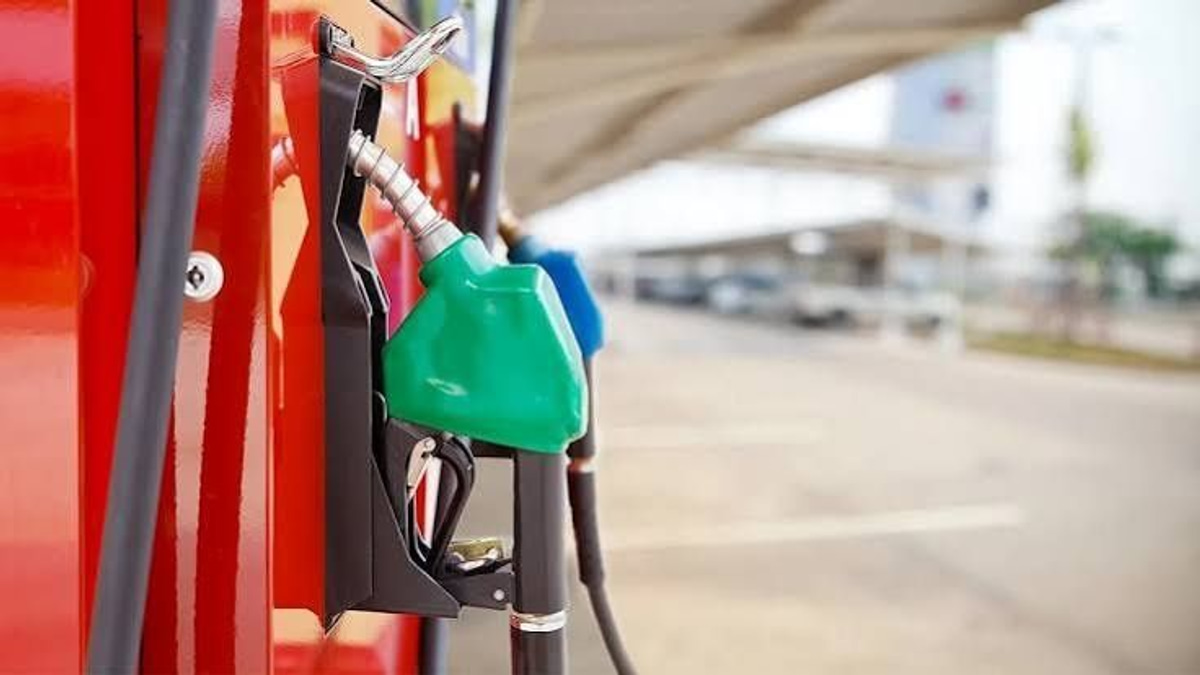 India's E20 Fuel Mandate Sparks Political Crisis as Government Battles Motorist Backlash