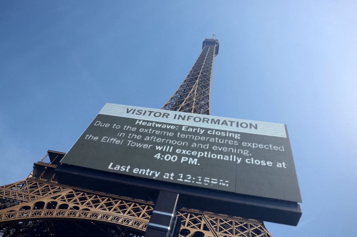 Paris heatwave forces early closures at top attractions, leaving tourists disappointed