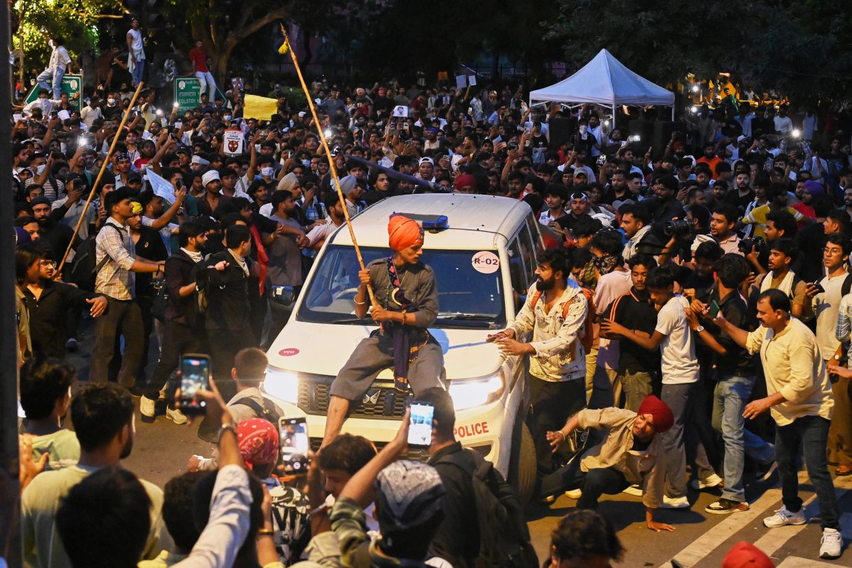 Modi Faces Heat Over Exam Fraud as Student Protests Grip India