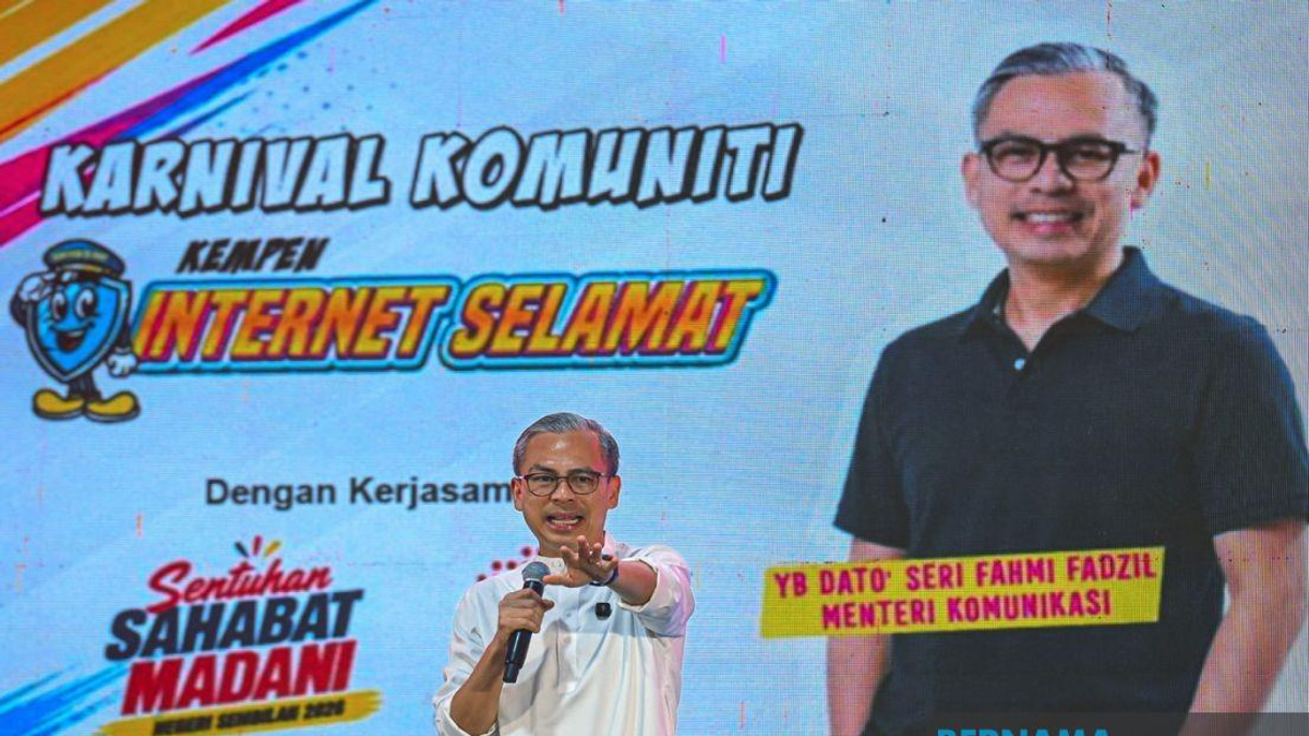 Malaysia Must Expand Digital Safety Push Beyond Cities, Says Communications Minister