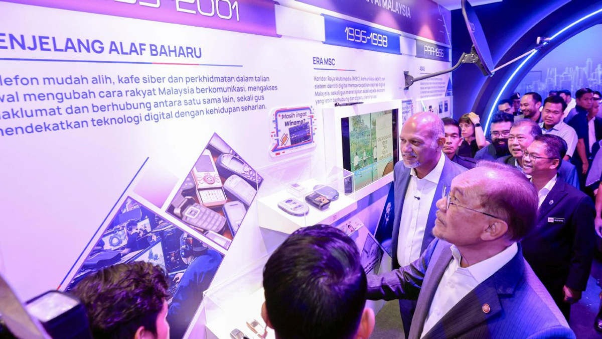 Anwar Cautions That Malaysia's AI Ambitions Must Bridge, Not Widen, the Digital Divide