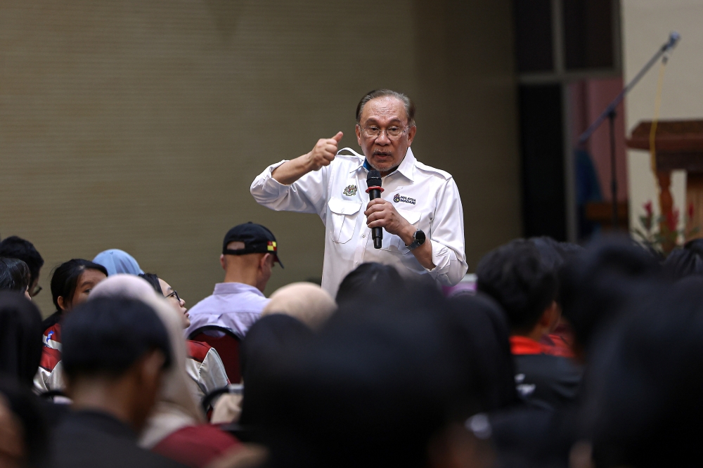 Anwar seeks fresh Negeri Sembilan mandate for continued political stability