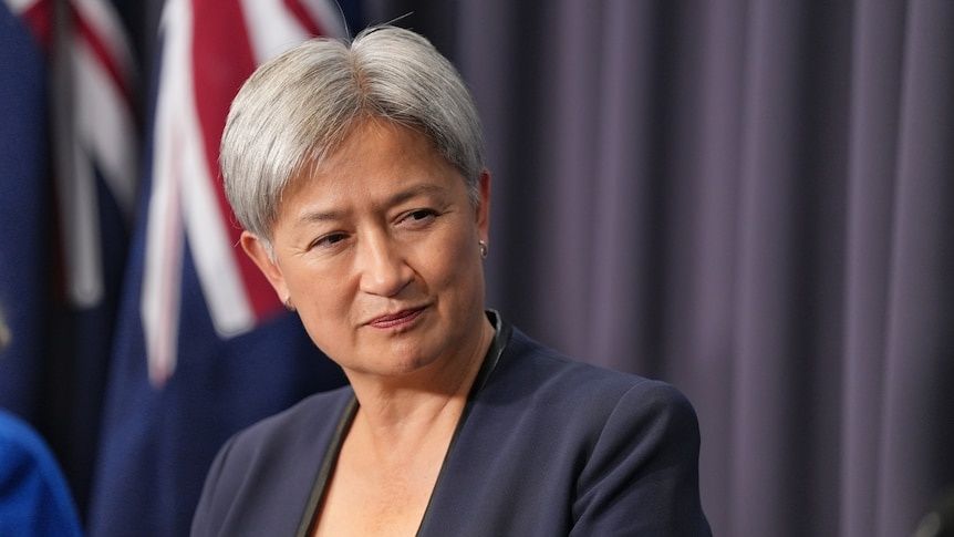Australia's Foreign Minister Defends Multiculturalism Against Far-Right Surge
