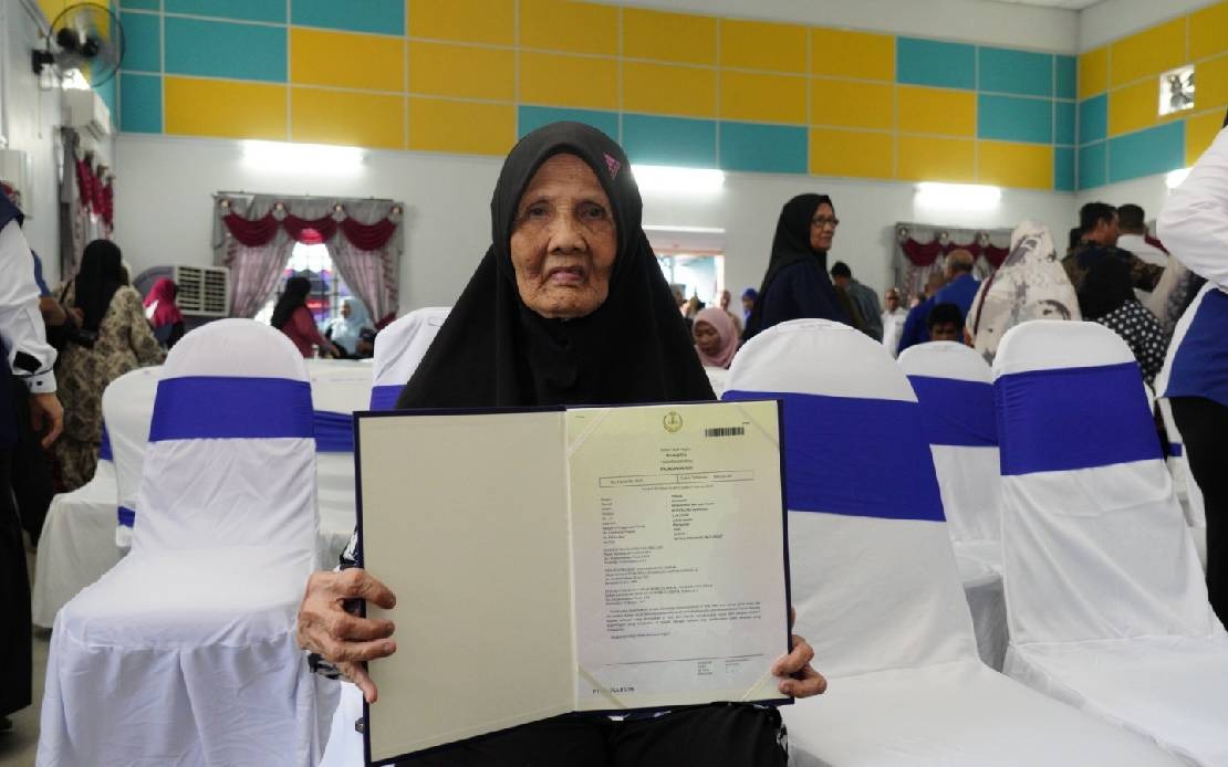 47 FELCRA Seri Gala Participants Granted Land Ownership Certificates in Perak