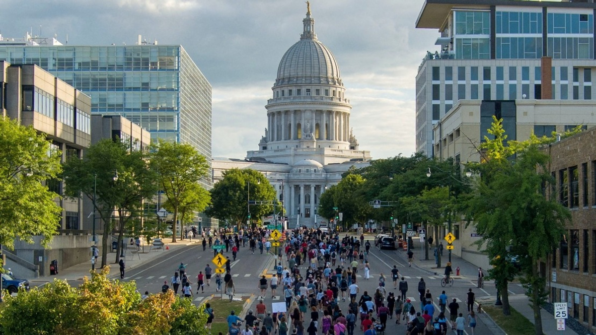 Police Shooting in Wisconsin Sparks Fresh Unrest Over Use of Force