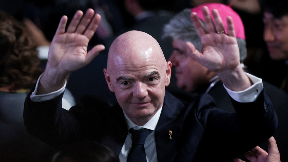 FIFA Rallies Behind Infantino as Leadership Challenges Mount Before Presidential Election