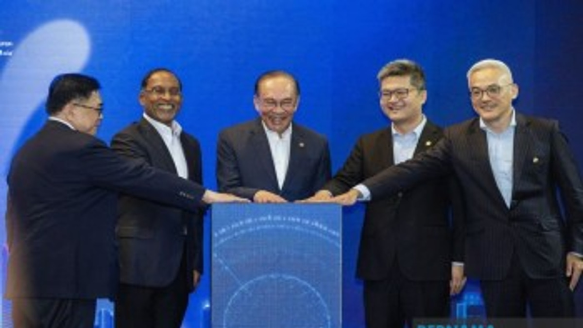 Ant International's Kuala Lumpur Hub to Generate Employment and Strengthen Tech Sector, Says PM Anwar