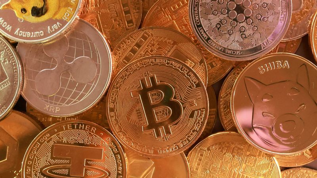 Trump Regulators Step Into Crypto Policy Void as Congress Stalls on Legislation