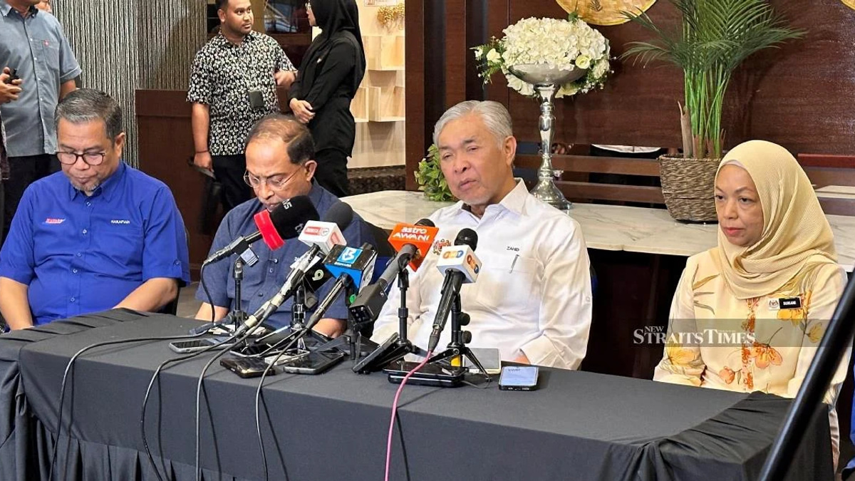 Zahid pushes unity partners to focus forward, sidestep legacy concerns in Johor push