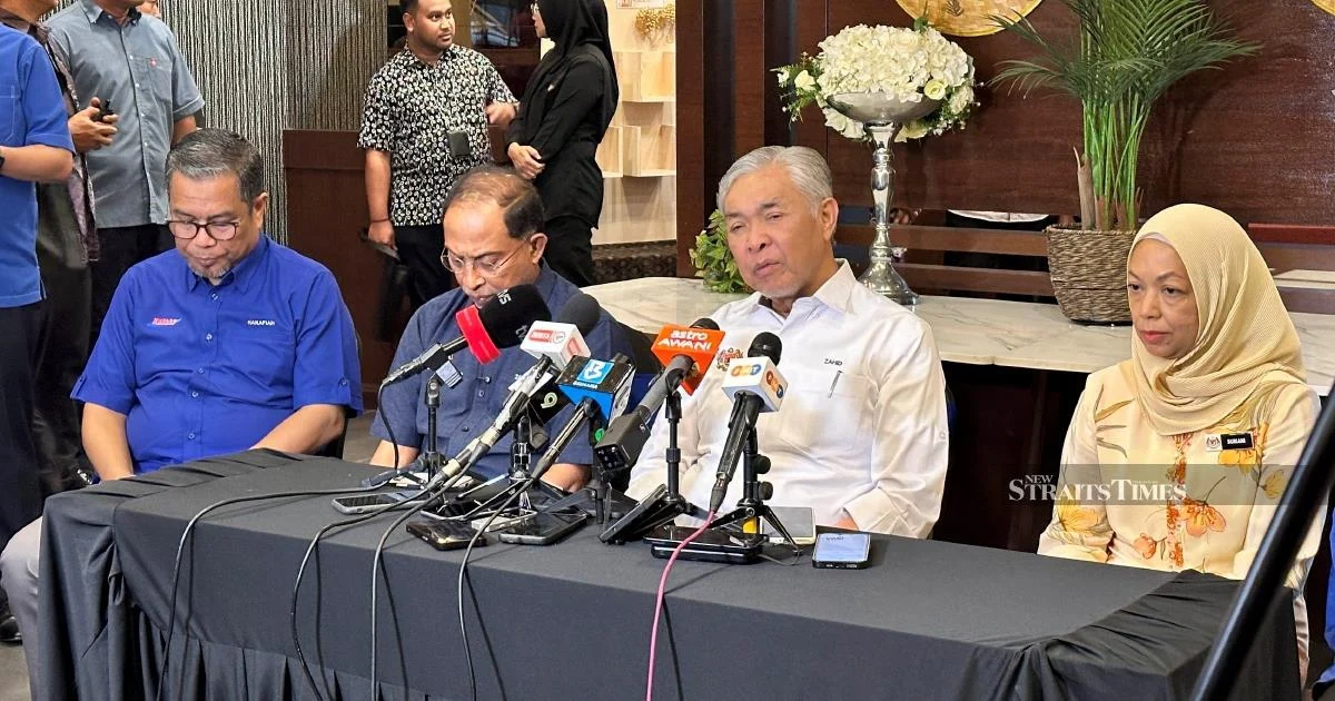 Zahid pushes unity partners to focus forward, sidestep legacy concerns in Johor push