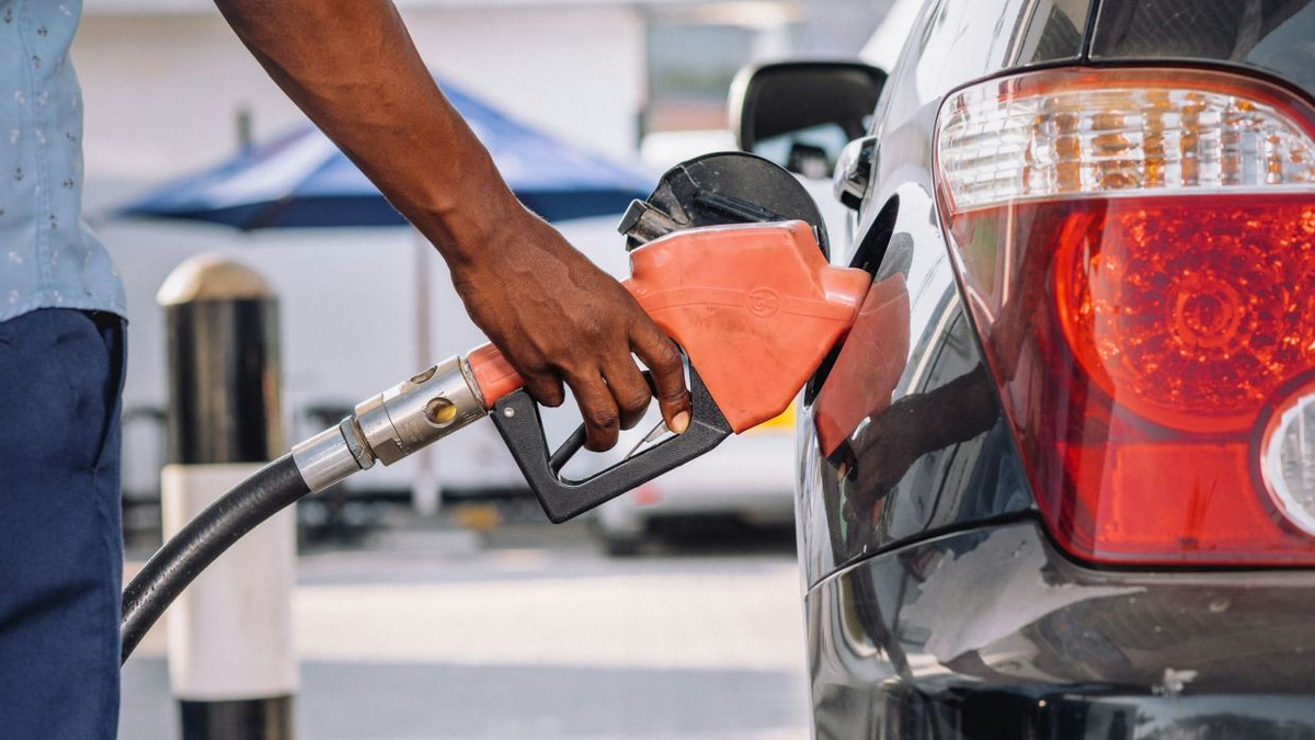 US Petrol Giants Accused of Using AI to Artificially Inflate Fuel Prices