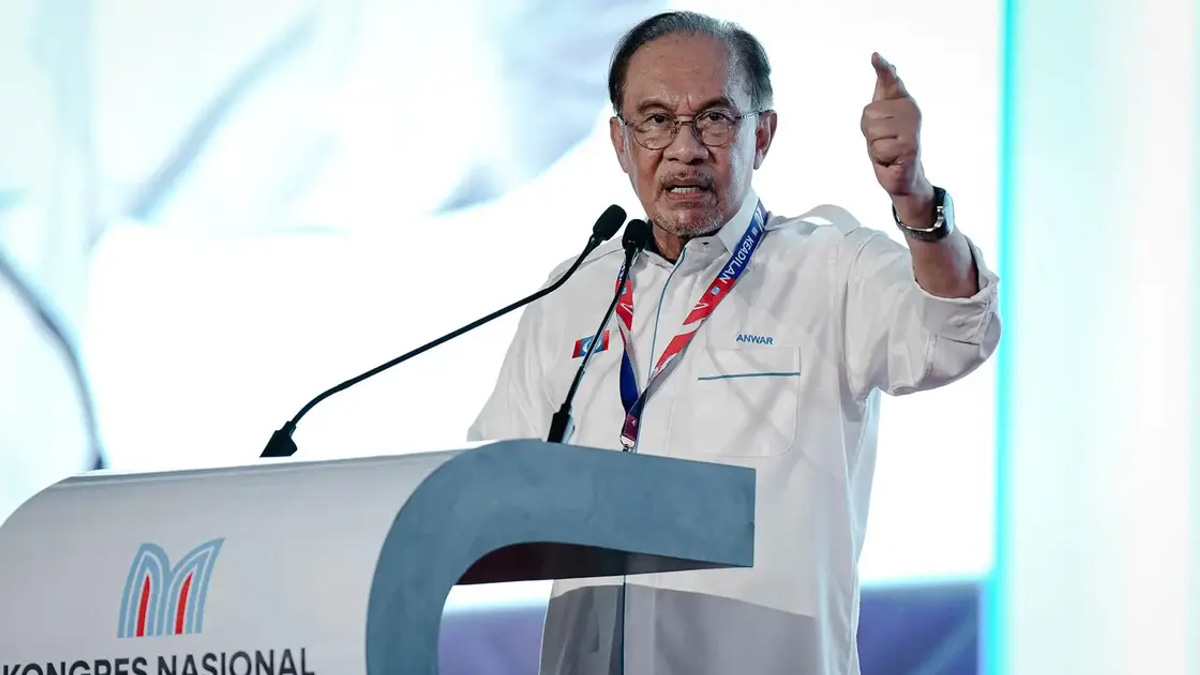 Anwar Allocates Extra RM1 Million to Every Parliamentary Seat